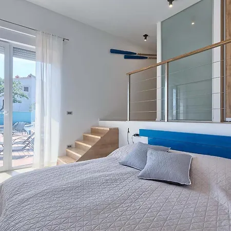 Senorita Вилла *