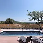 Senorita Βίλα Πούλα